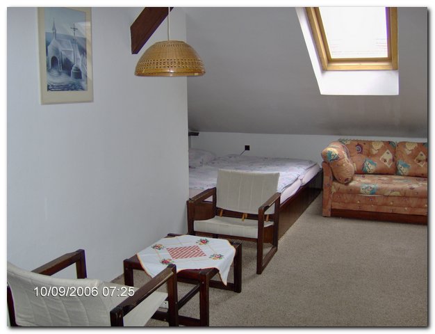 AARNEST UBYTOV�N� PRAHA