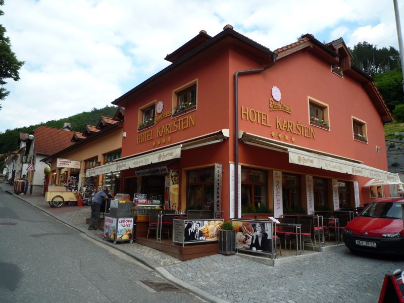 Hotel Karl�tejn