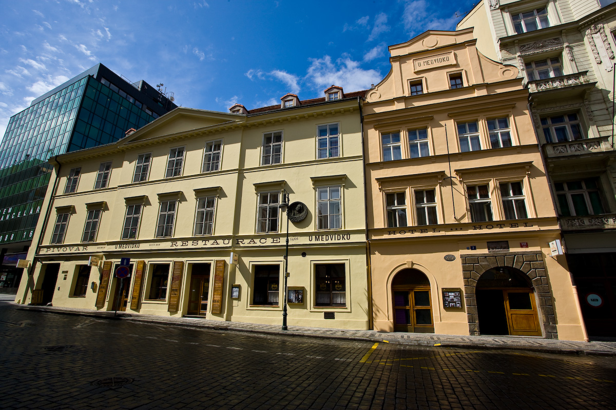 HOTEL U MEDV�DK�